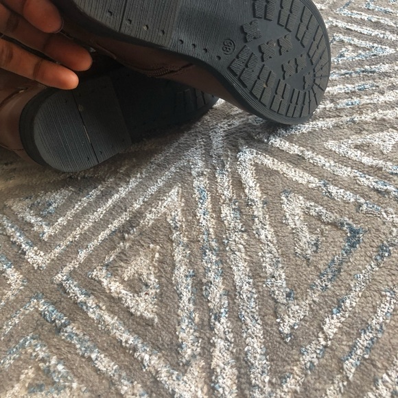 Boots - Picture 7 of 7